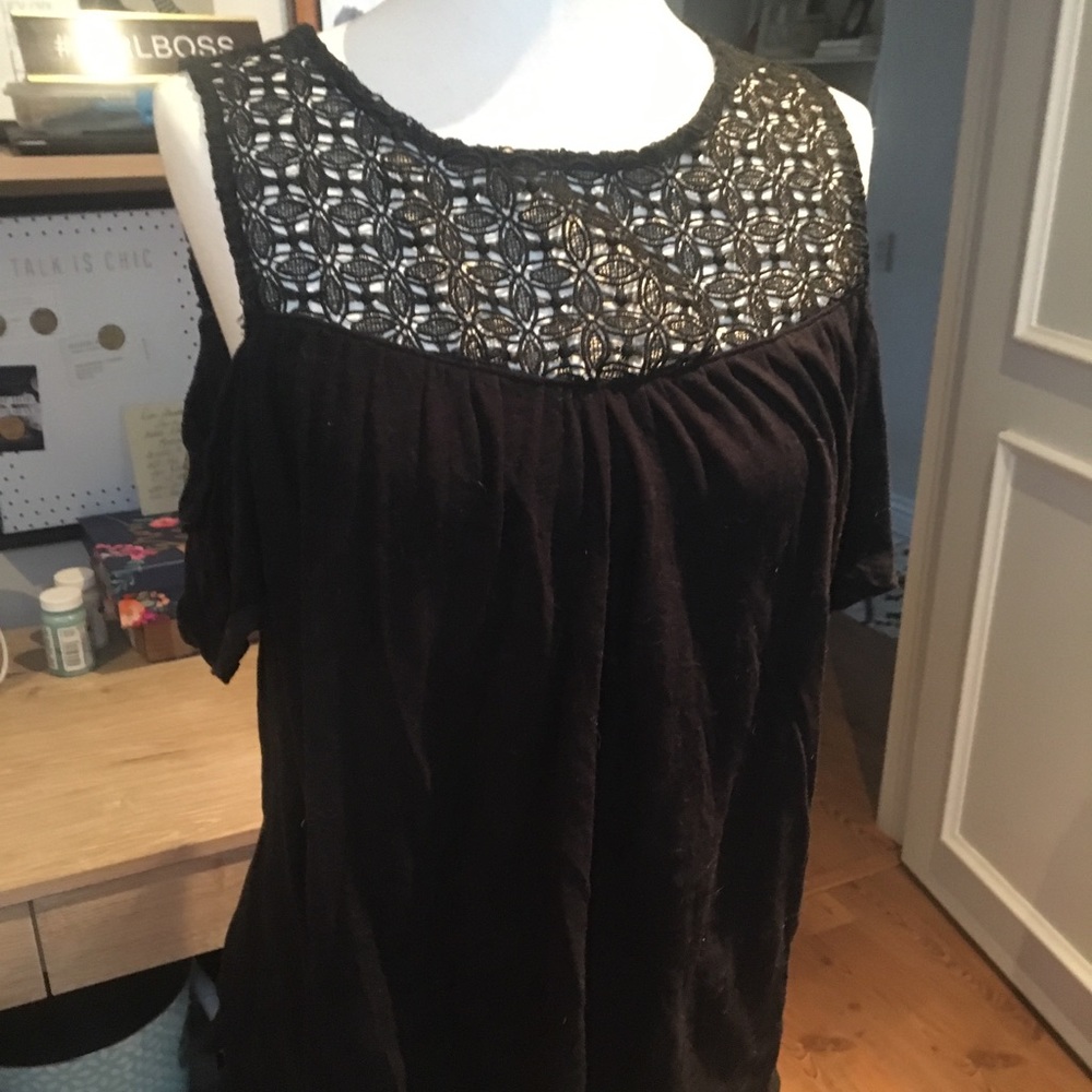 Old Navy Cold Shoulder top